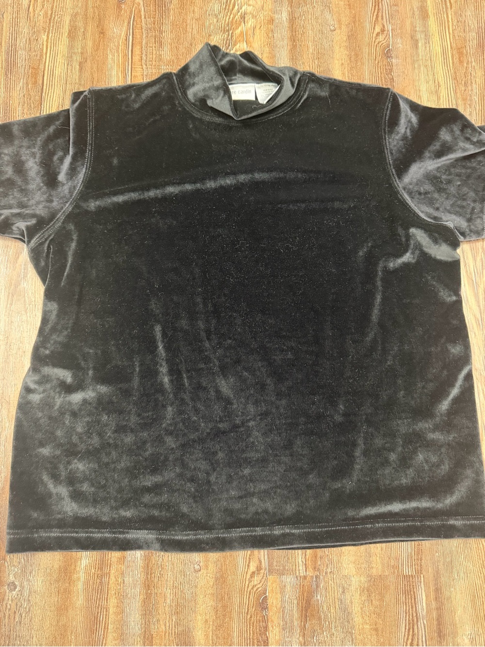 Vintage 90s Pierre Cardin black velvet mock neck top, size XL.